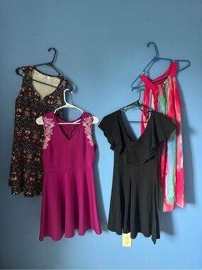 Mixed Women's Medium Dresses Bundle - Magenta, Black, Floral, Tie-Dye